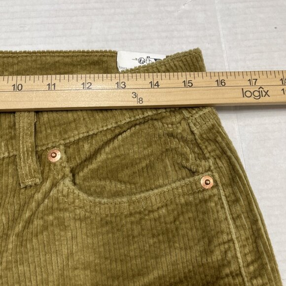 Levis Boyfriend Corduroy Pants Womens 29x30 Tan Mid Rise Relaxed Tapered Leg - Picture 7 of 12